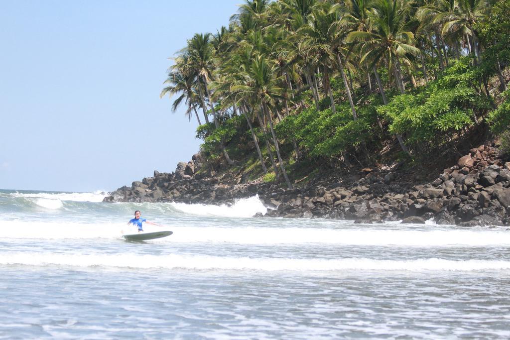 Azul Surf Club Hotell El Cuco Exteriör bild